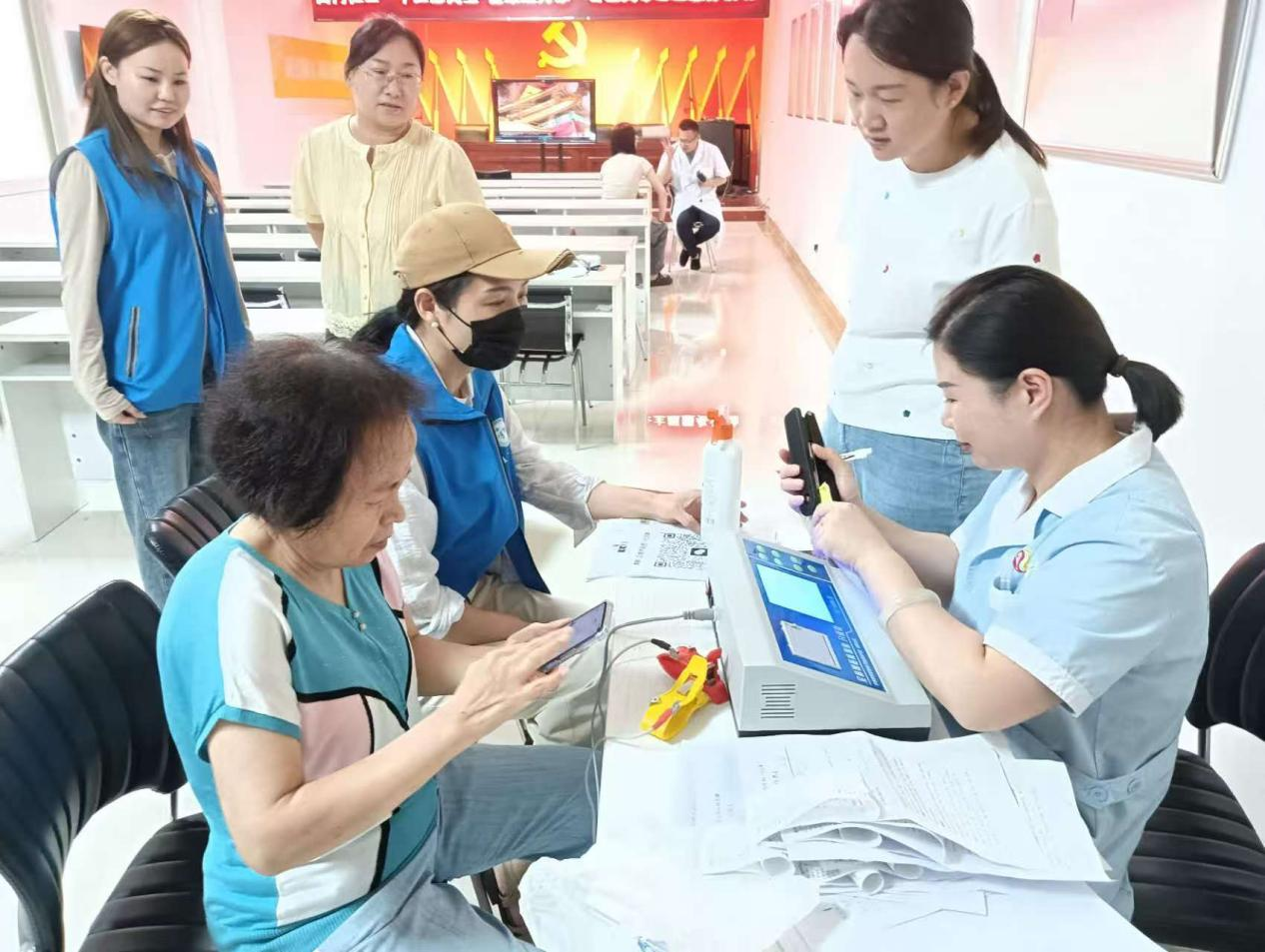 丽娜1.png 丽娜1.png