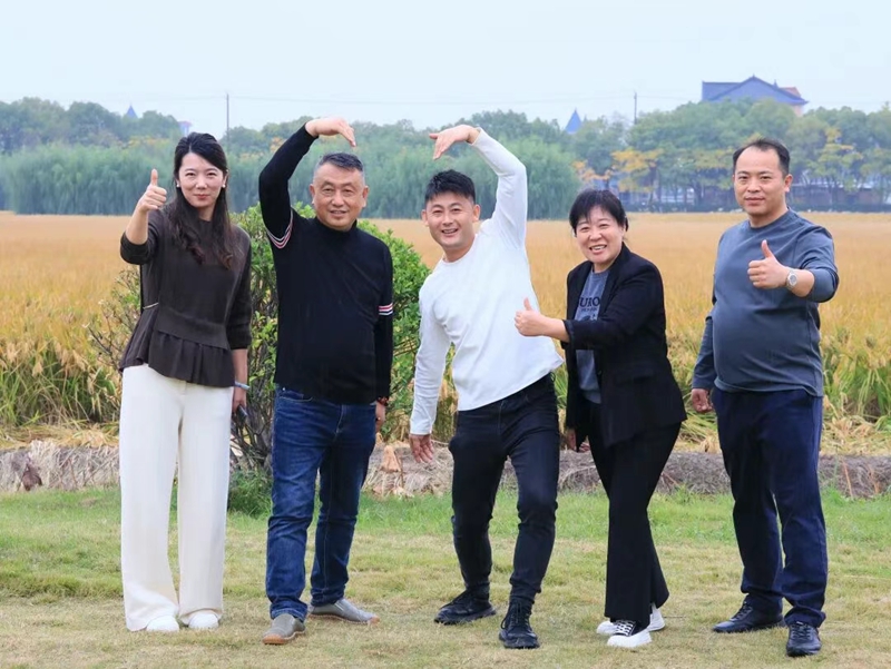 未命名_副本.jpg 未命名_副本.jpg