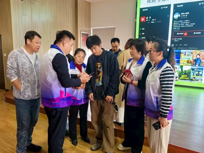 未命名_副本.jpg 未命名_副本.jpg