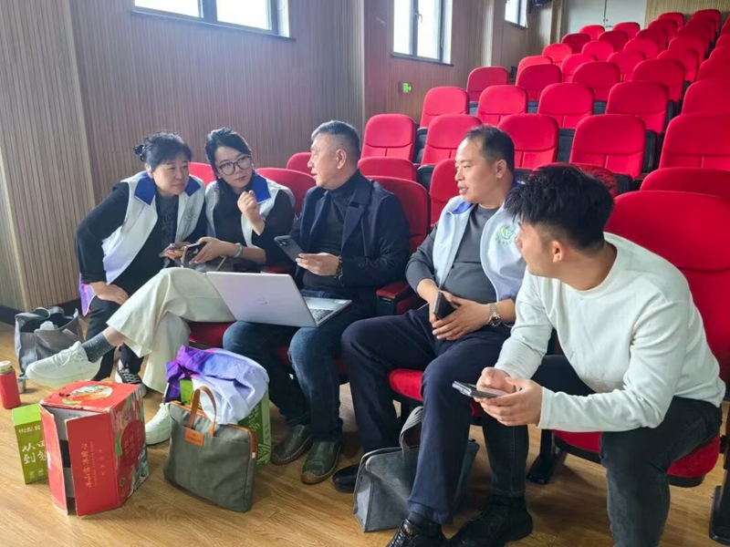 未命名_副本.jpg 未命名_副本.jpg