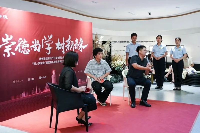 未命名_副本.jpg 未命名_副本.jpg