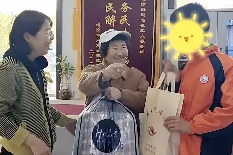 未命名_副本.jpg 未命名_副本.jpg